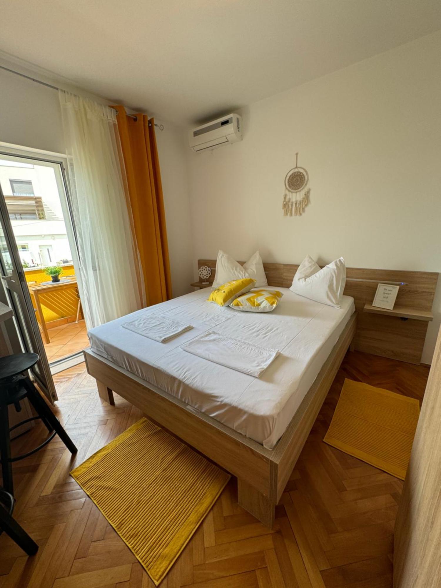 The Manzoni Family 4 Hotell Punat Eksteriør bilde